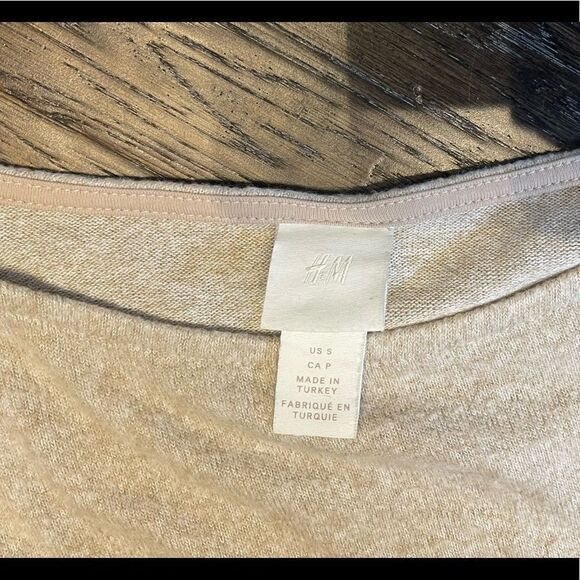 H&M sweater - Picture 9 of 11